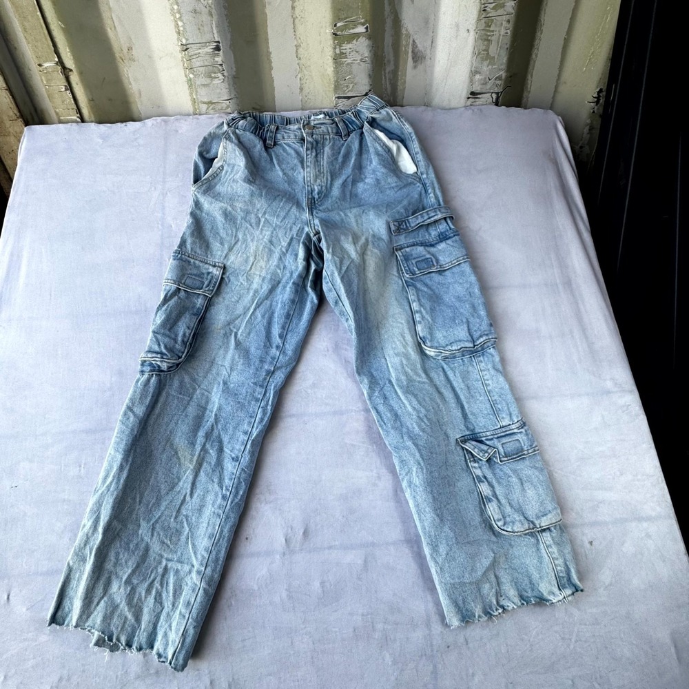 Forever 21 Relaxed Cargo Jeans Womens Small Blue Denim Raw Hem Elastic Waistband